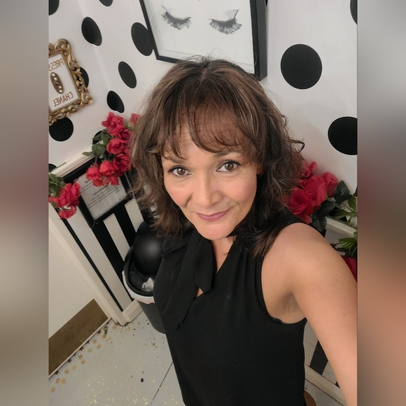 Meet your Posher, Sarita - Picture 1 of 5